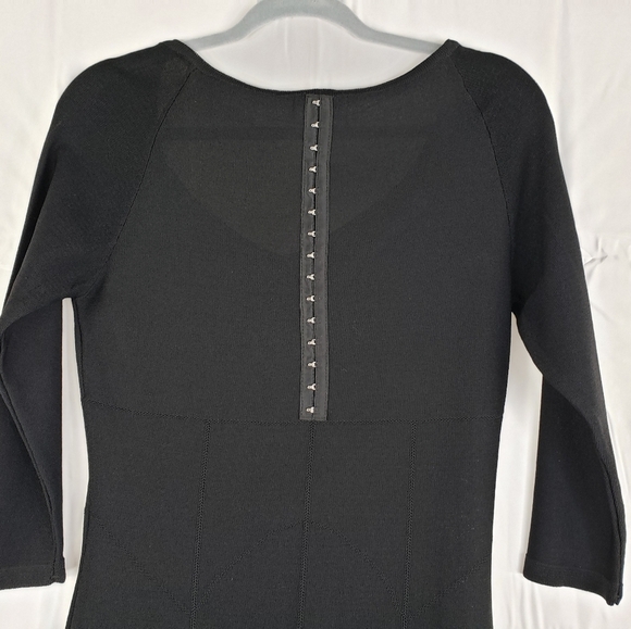 H&M Black Knit 3/4 Sleeve Pull Over Body Con Fit Faux Eye & Hook Back Dress Sz M - Picture 7 of 9